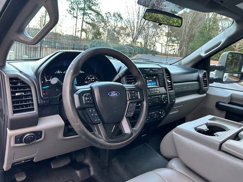 Used 2018 Ford F250 XL w/ XL Value Package image 29