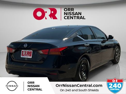 Used 2022 Nissan Altima 2.5 S FWD image 5