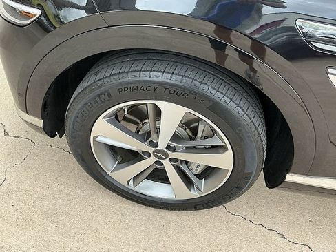 Used 2021 Genesis GV80 3.5T w/ Advanced Package 06 AWD/4WD image 9