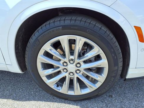 Used 2024 Cadillac XT6 Premium Luxury w/ Technology Package image 9