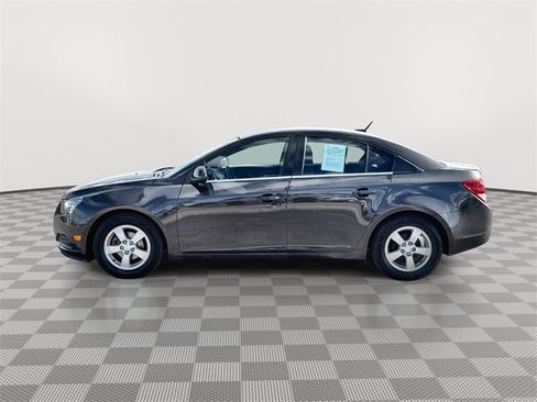 Used 2014 Chevrolet Cruze LT w/ Technology Package image 5