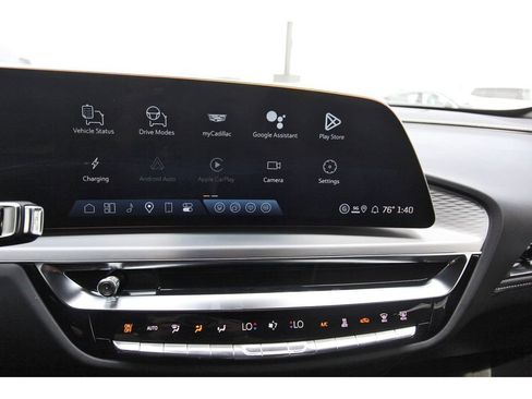 New 2026 Cadillac Lyriq Sport image 16