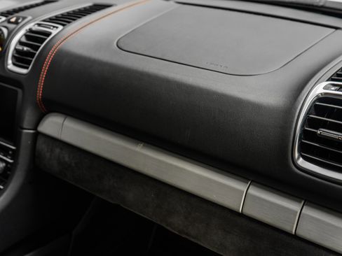 Used 2016 Porsche Cayman GT4 image 30