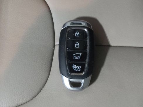 Used 2019 Hyundai Santa Fe SEL w/ Cargo Package FWD image 32