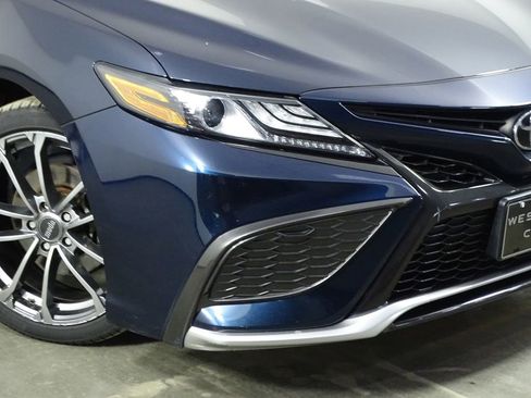 Used 2021 Toyota Camry XSE FWD image 37