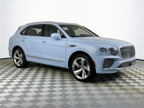 New 2025 Bentley Bentayga image 3