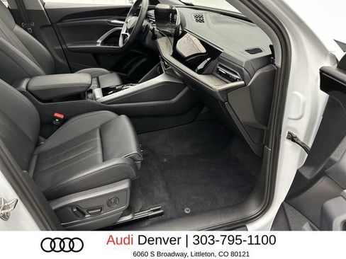 Used 2025 Audi Q5 Premium Plus w/ Premium Plus AWD/4WD image 25