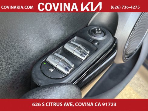 Used 2017 MINI Cooper S image 13
