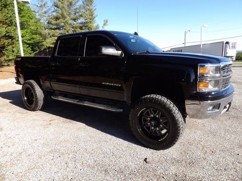Used 2015 Chevrolet Silverado 1500 LT w/ All Star Edition AWD/4WD image 6