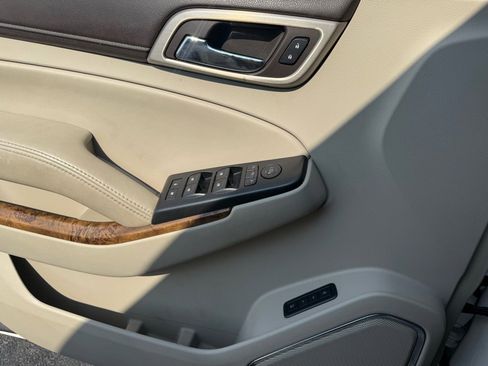 Used 2015 GMC Yukon Denali w/ Open Road Package image 25