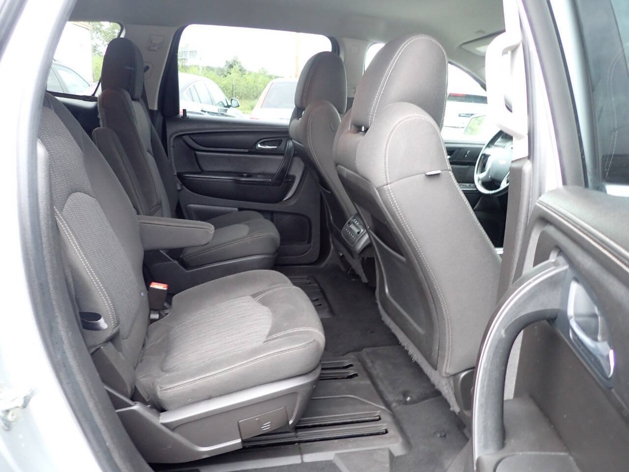 Used 2016 Chevrolet Traverse LT AWD/4WD image 12