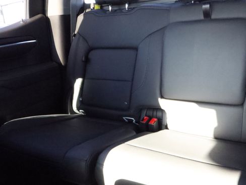 New 2026 GMC Sierra 1500 SLT image 13