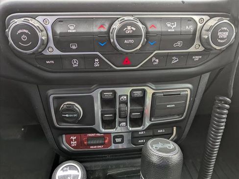 Used 2018 Jeep Wrangler Unlimited Rubicon image 20