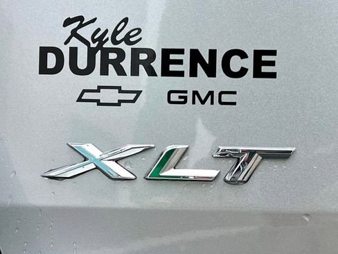 Used 2021 Ford Explorer XLT w/ Equipment Group 202A image 14