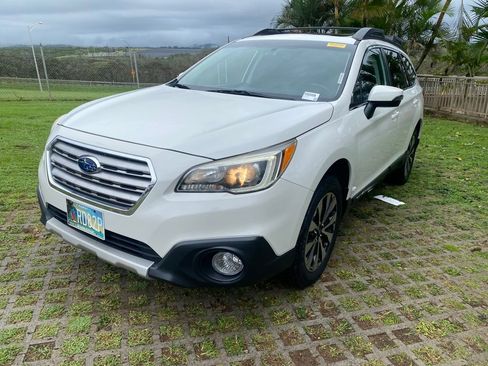 Used 2017 Subaru Outback 2.5i Limited image 3