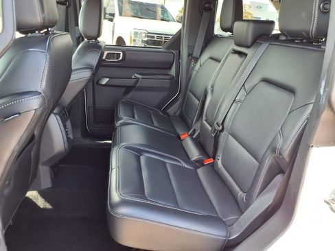 Used 2026 Ford Bronco Outer Banks AWD/4WD image 25