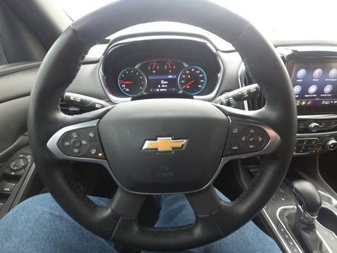 Used 2023 Chevrolet Traverse LT image 42