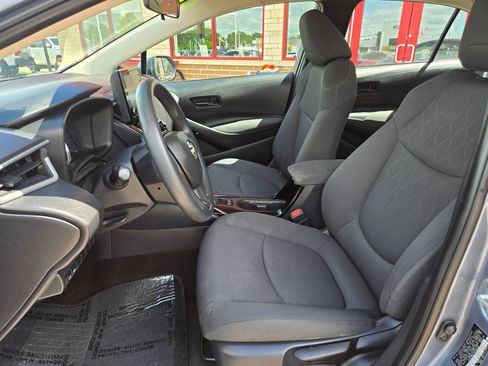 Used 2022 Toyota Corolla LE FWD image 10