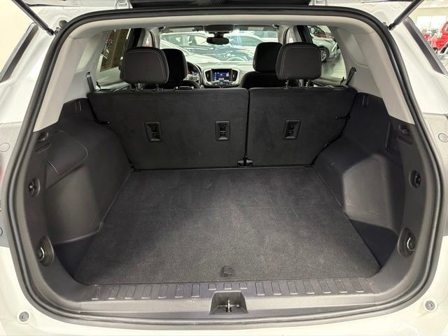 Used 2024 GMC Terrain SLE AWD/4WD image 12