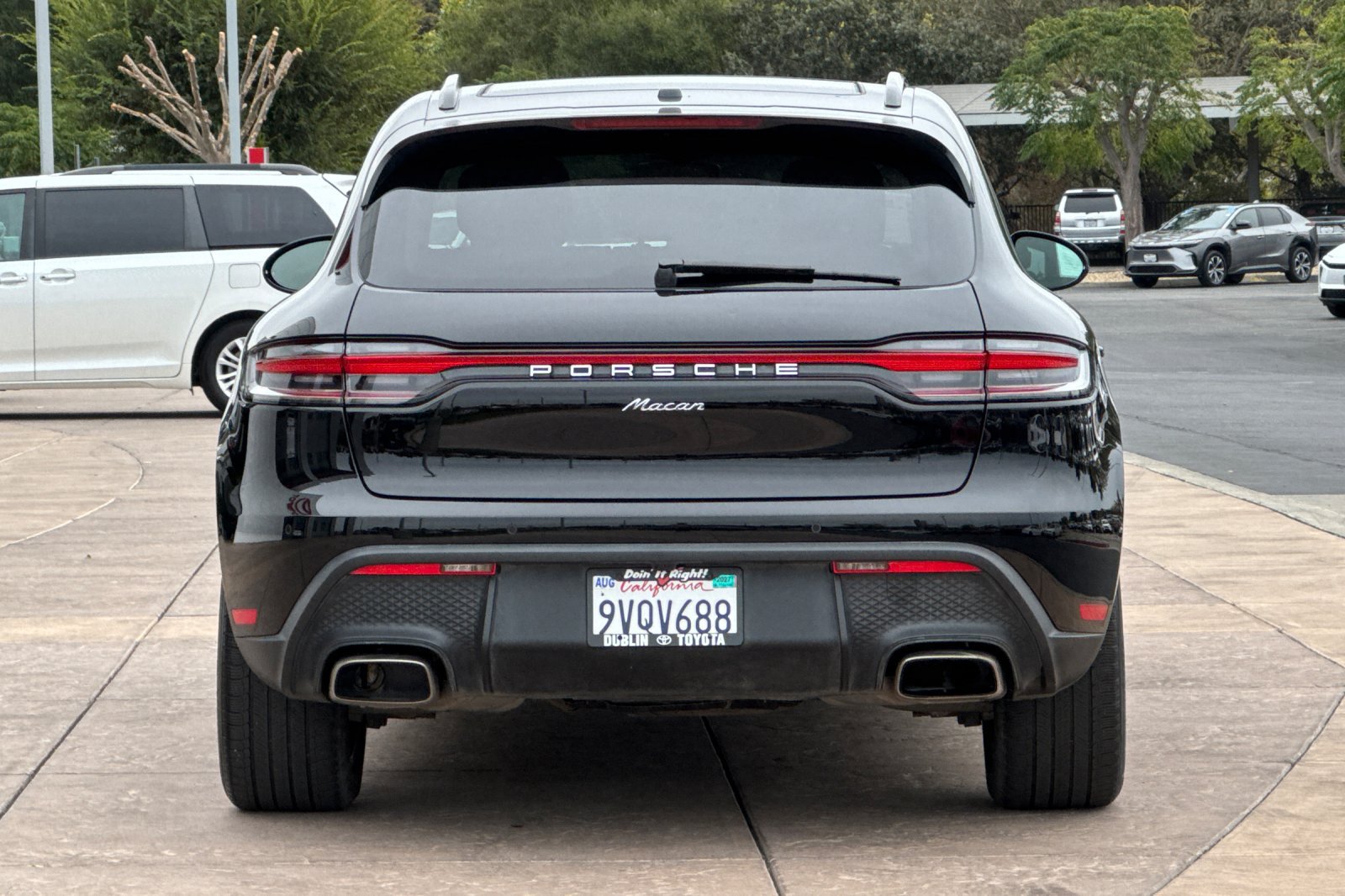 Used 2022 Porsche Macan AWD/4WD image 5