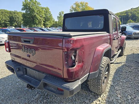 Used 2021 Jeep Gladiator Sport image 1