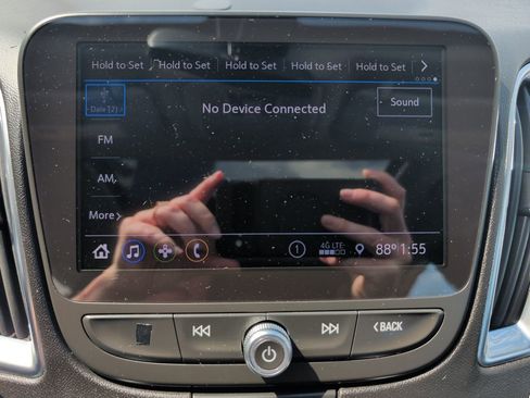 Used 2019 Chevrolet Malibu LT FWD image 13