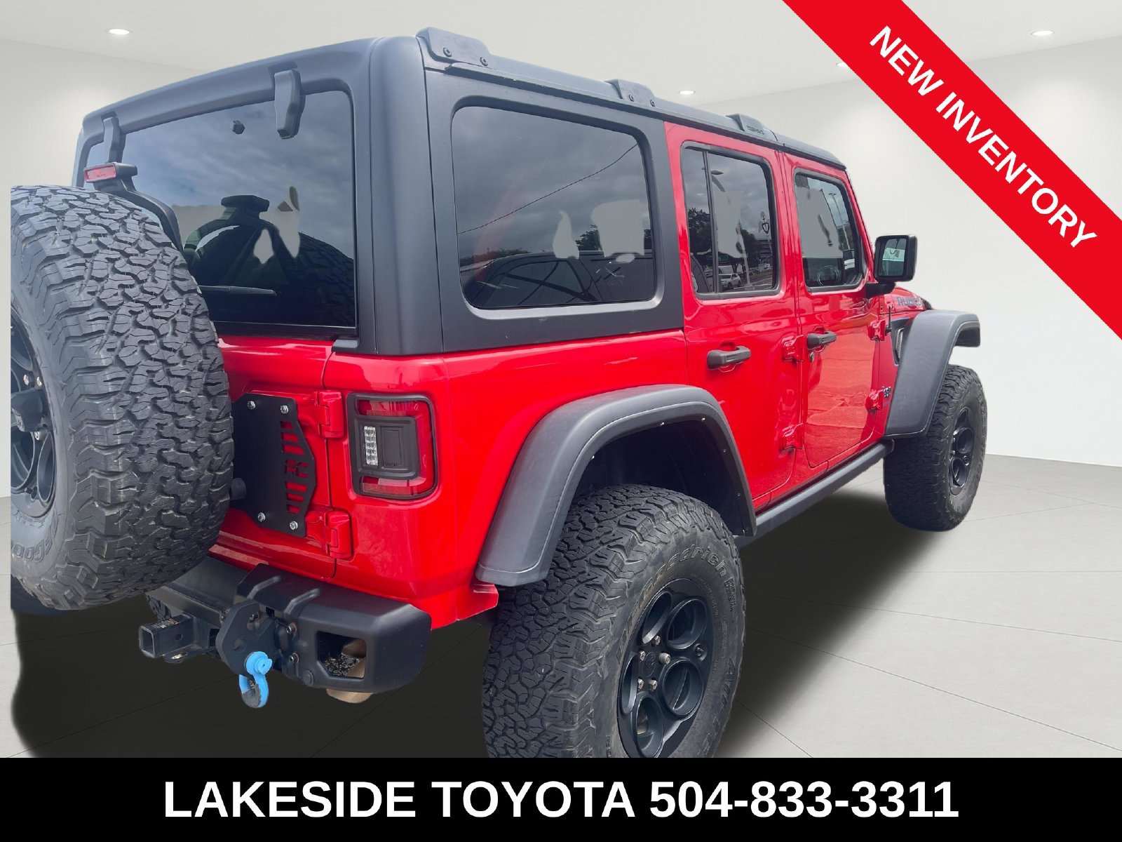 Used 2023 Jeep Wrangler Unlimited Rubicon 4xe AWD/4WD image 4