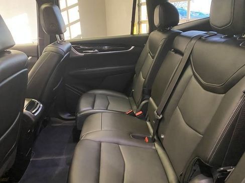 Used 2023 Cadillac XT6 Premium Luxury AWD/4WD image 23