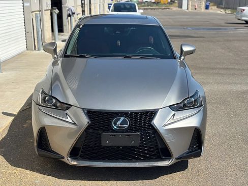 Used 2017 Lexus IS 200t F Sport w/ F Sport Package RWD image 9