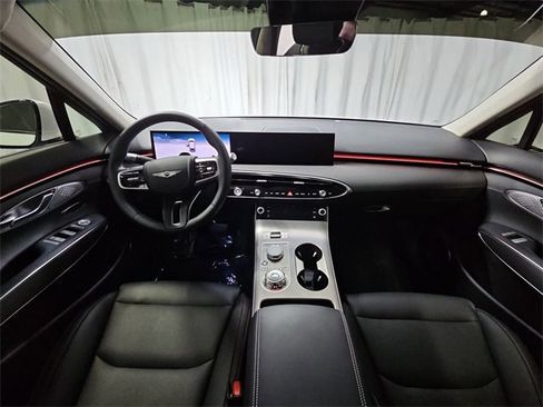 Used 2026 Genesis GV70 2.5T Select image 10