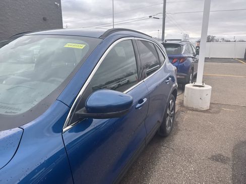 Used 2023 Ford Escape Platinum w/ Premium Technology Package image 24