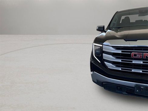 Used 2024 GMC Sierra 1500 SLE image 5