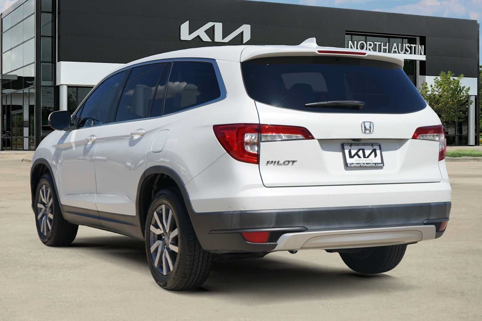 Used 2021 Honda Pilot EX-L image 4