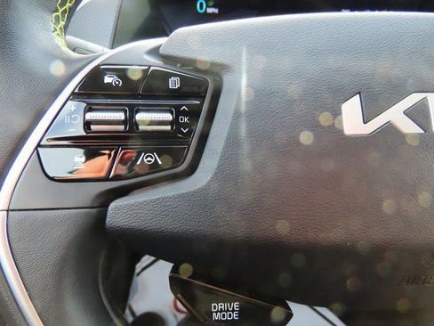 Used 2024 Kia EV6 GT image 32