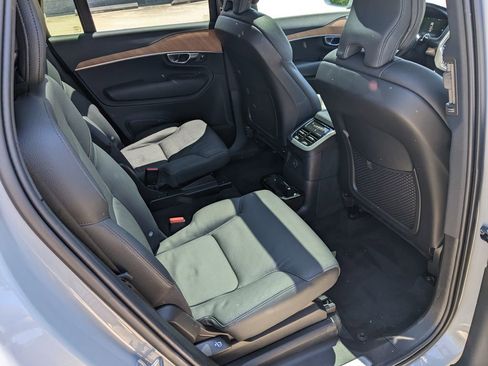 Used 2025 Volvo XC90 T8 Plus AWD/4WD image 25
