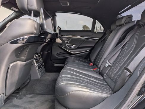 Used 2015 Mercedes-Benz S 63 AMG 4MATIC Sedan image 18