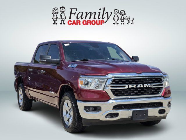 Used 2024 RAM 1500 Lone Star RWD image 2