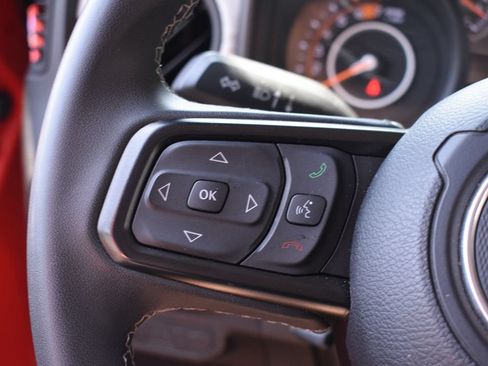 Used 2025 Jeep Wrangler Unlimited Sport AWD/4WD image 14