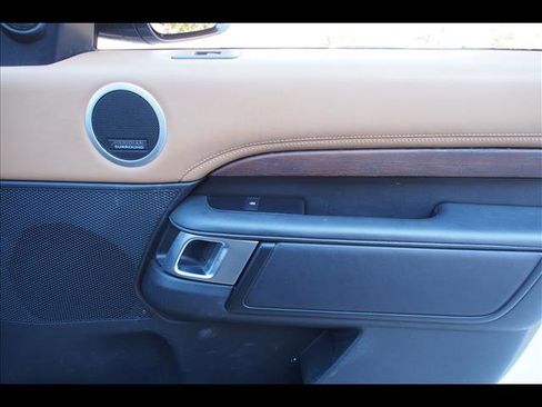 Used 2023 Land Rover Discovery HSE R-Dynamic image 13