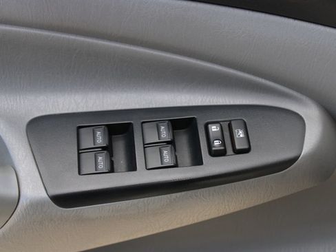 Used 2015 Toyota Tacoma 4x4 Double Cab w/ TRD Off-Road Package image 26