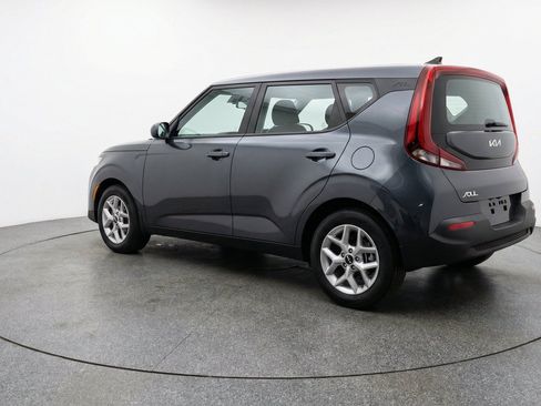Used 2025 Kia Soul LX w/ LX Technology Package FWD image 6