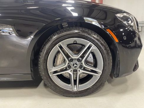 Used 2023 Mercedes-Benz E 350 4MATIC Sedan image 16