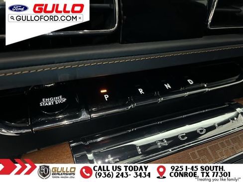 Used 2025 Lincoln Aviator Black Label AWD/4WD image 28