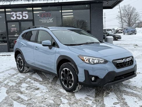 Used 2021 Subaru Crosstrek 2.0i Premium image 17