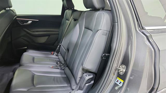 Used 2025 Audi Q7 3.0T Premium Plus AWD/4WD image 22