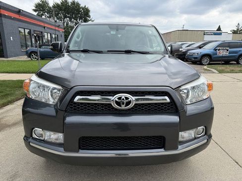 Used 2012 Toyota 4Runner SR5 w/ Convenience Pkg AWD/4WD image 2