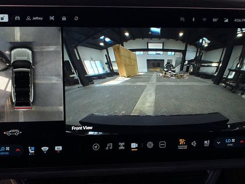 Used 2024 Rivian R1S Adventure AWD/4WD image 63