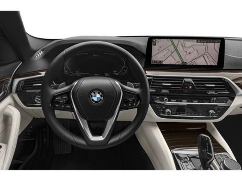 Used 2021 BMW 530e w/ Parking Assistance Package RWD image 11
