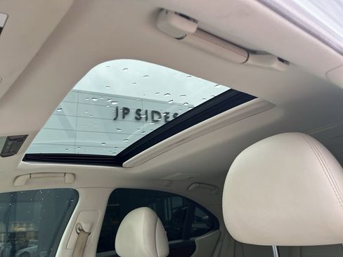 Used 2011 Lexus LS 460 w/ Comfort Pkg image 26