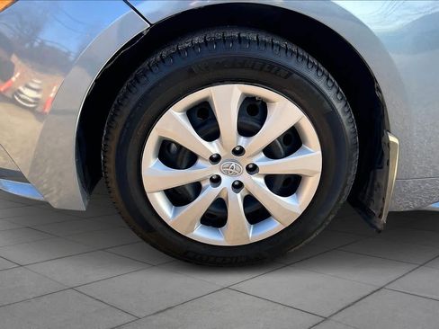 Used 2025 Toyota Corolla LE image 10